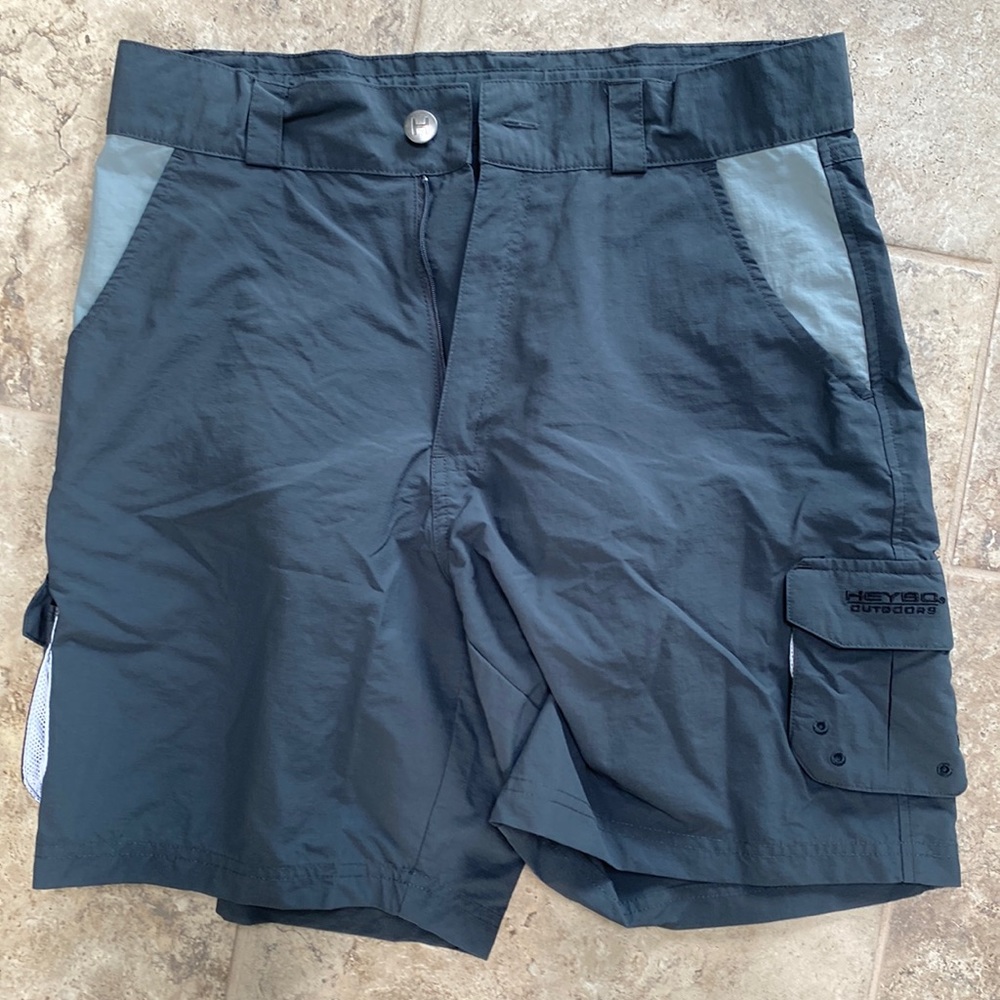 HEYBO outdoors gray Shorts small